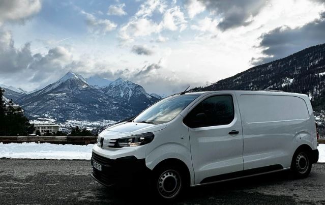 jojo-a-la-montagne-cosy-vans van à la montagne